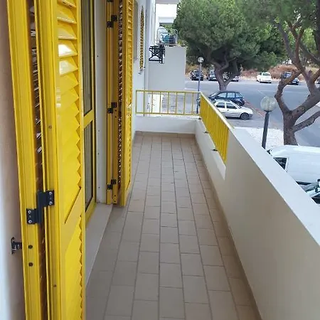 Gelbblau Falésia Albufeira